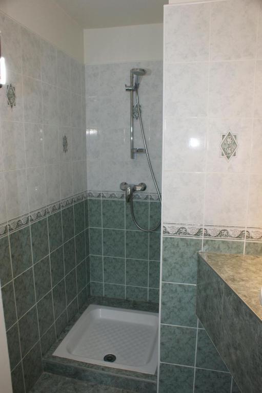 Hotel Le Lyon Bron Εξωτερικό φωτογραφία