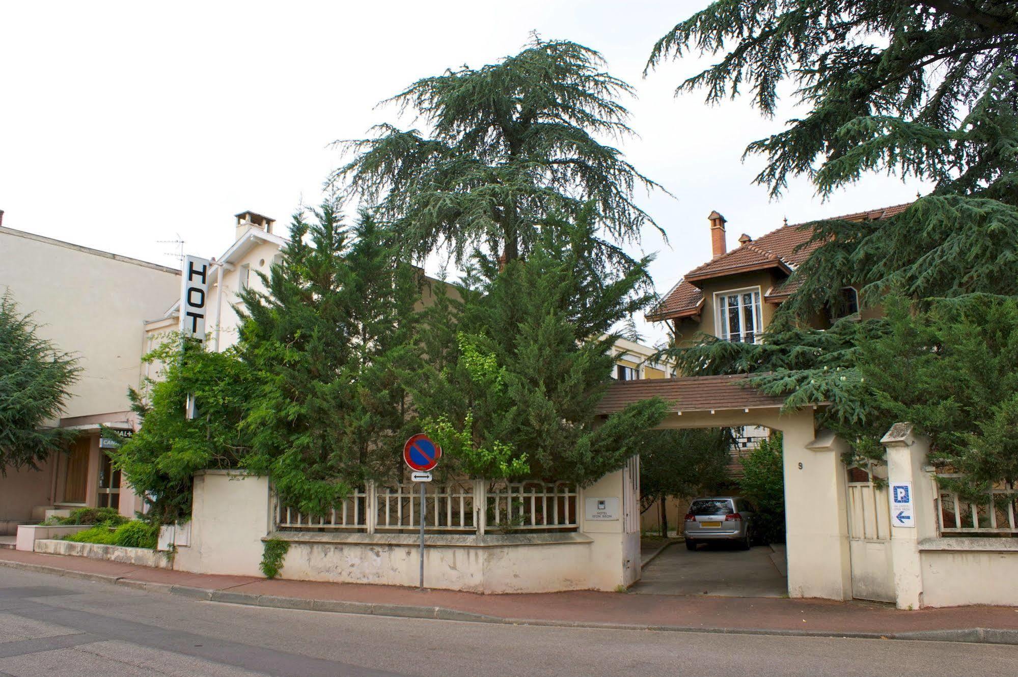 Hotel Le Lyon Bron Εξωτερικό φωτογραφία